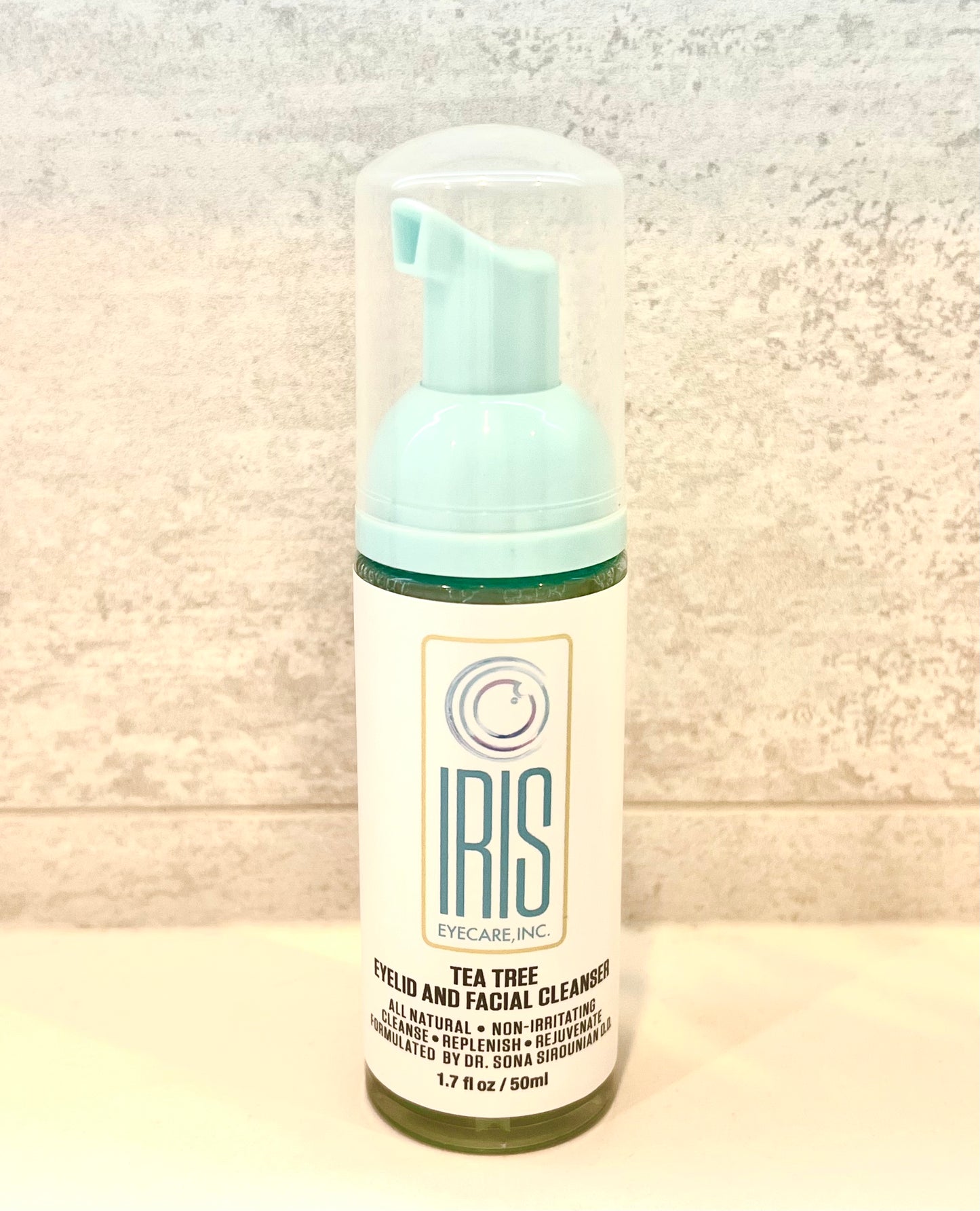 Tea Tree Cleanser - By Iris Eyecare Inc.